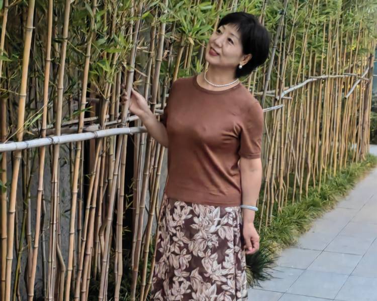 艺人背景图