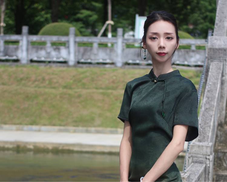 艺人背景图