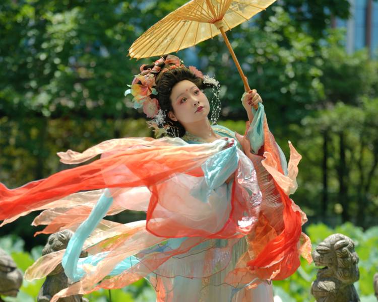 艺人背景图