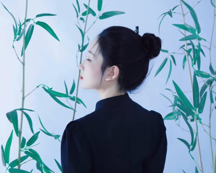 艺人背景图