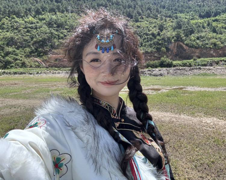 艺人背景图