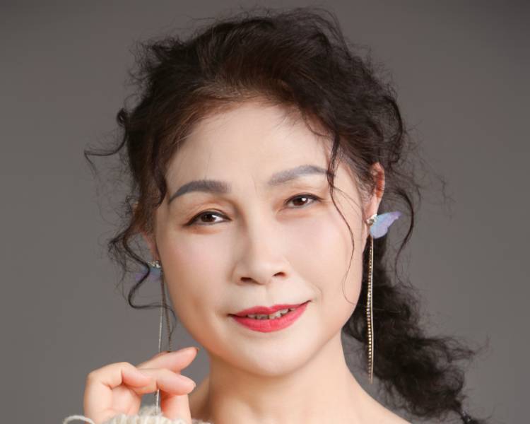 艺人背景图