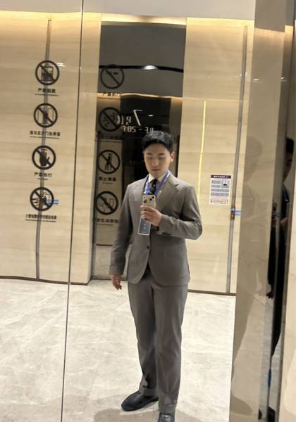 推荐艺人