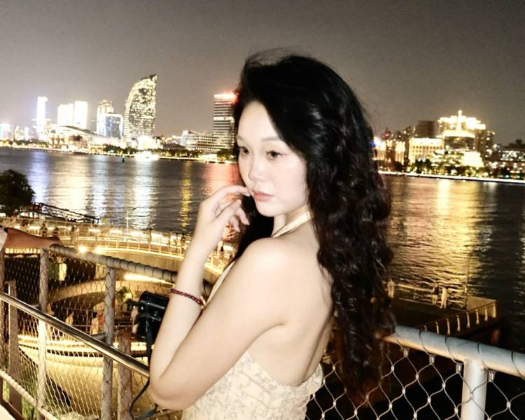 艺人背景图