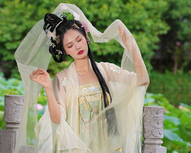 艺人背景图